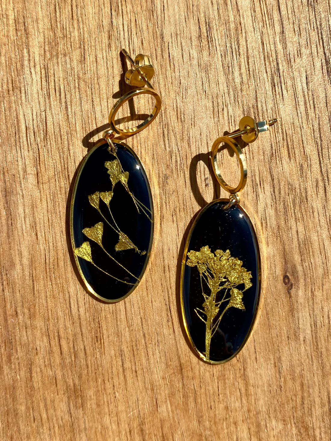 Oval Gold Flower Earrings